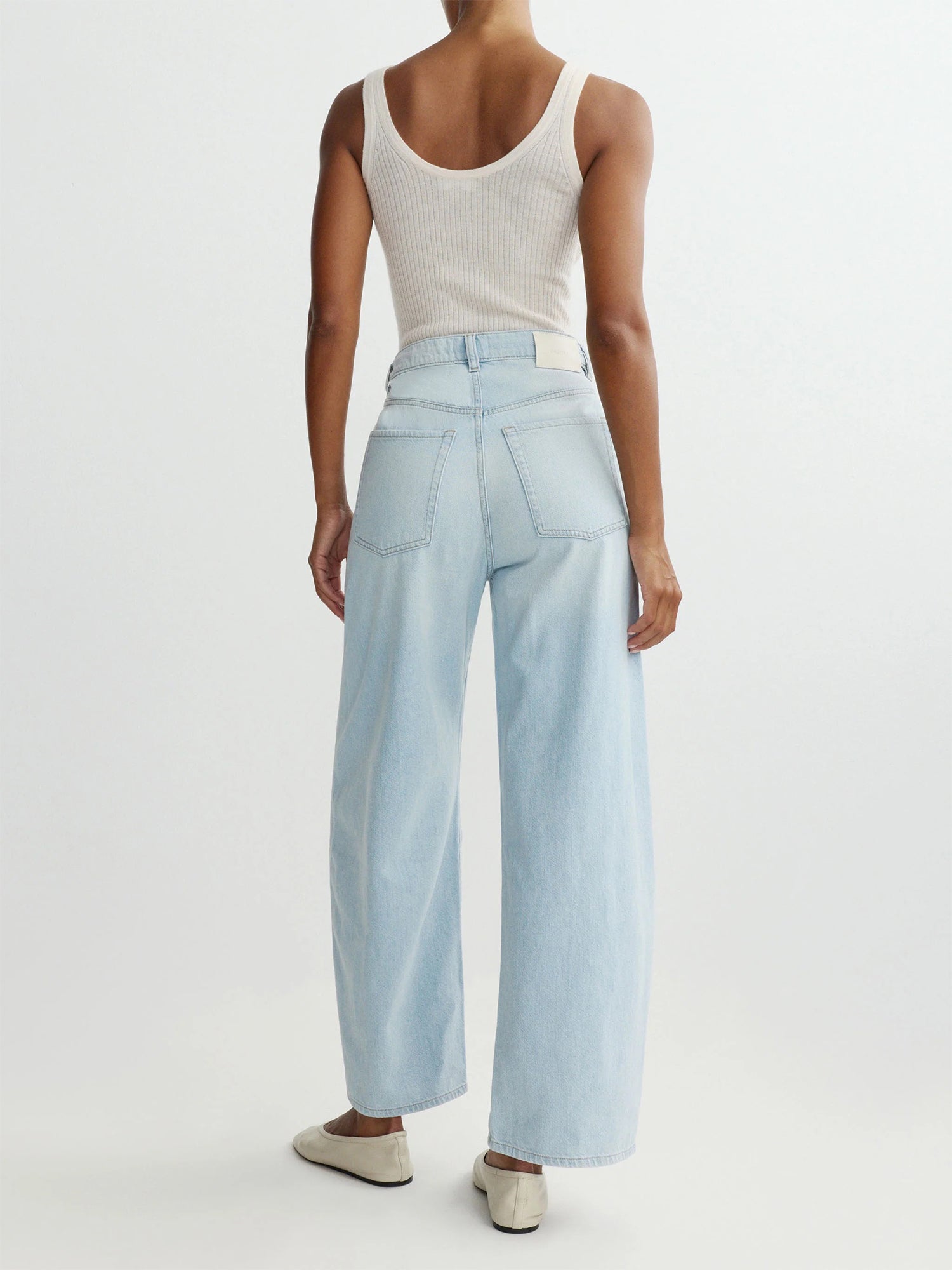 Taylor Relaxed Barrel Jean