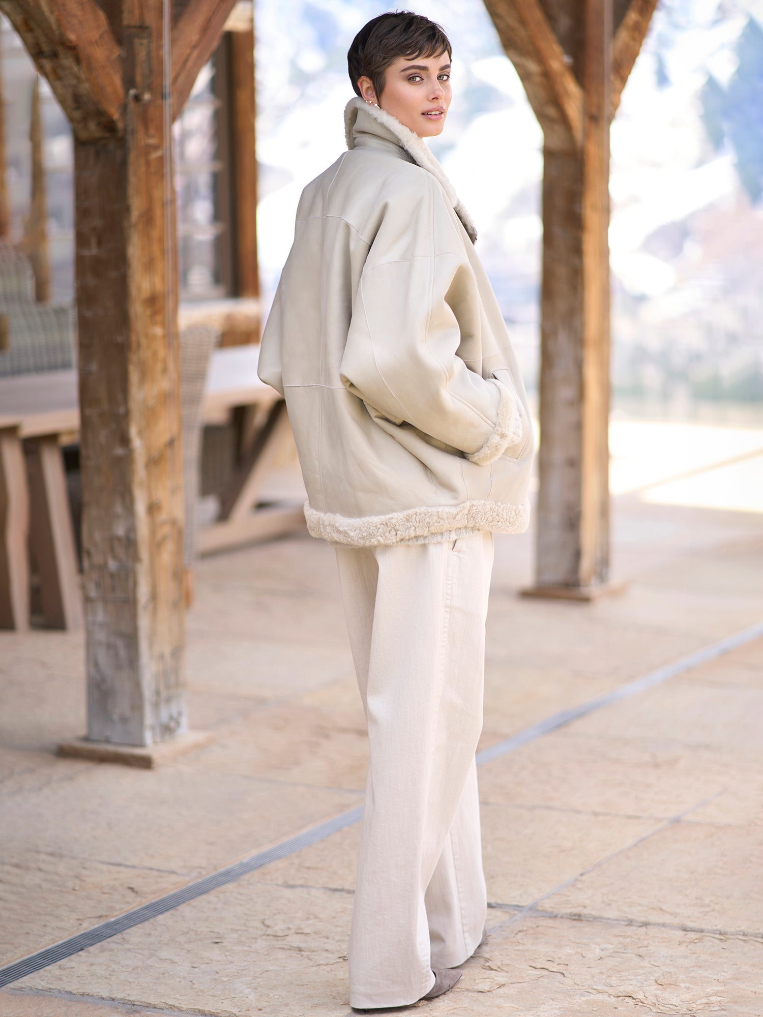 Wide Leg Pleated Jean